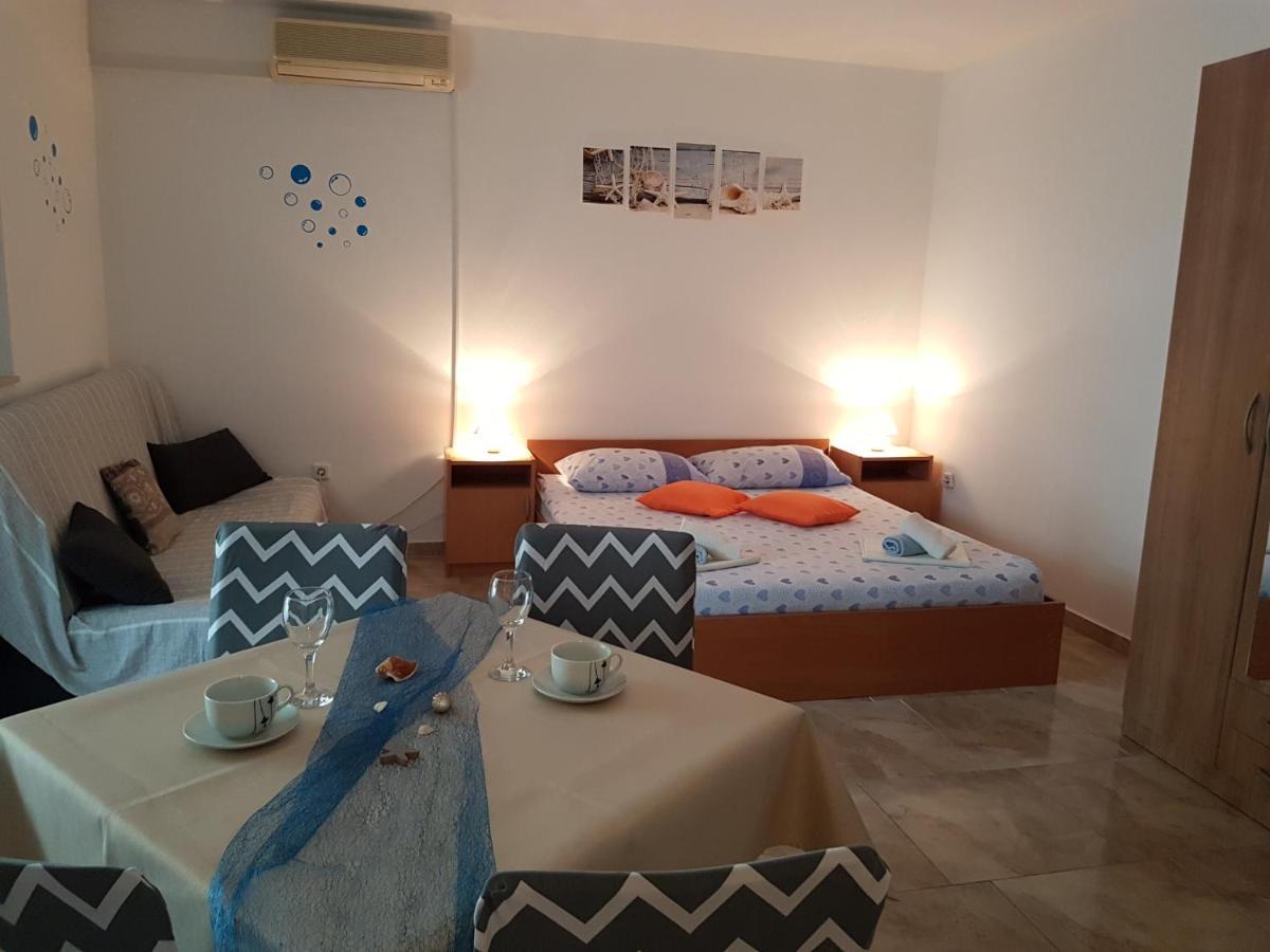 Apartments With A Parking Space Novalja, Pag - 6504 Luaran gambar